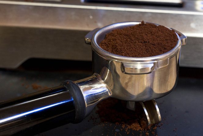 photo of the correct grinding of coffee for espresso