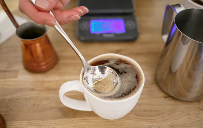 Лучше всего приобретать специальные виды кофе для заваривания в чашке