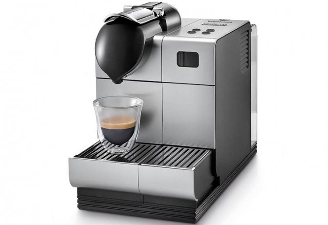 Nespresso De Longhi Latissima EN520 – компактность вкупе с практичностью
