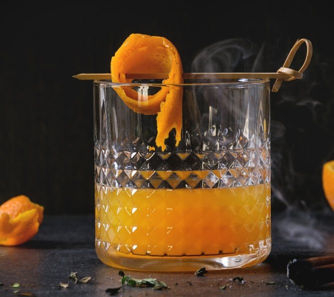 разбавить ликер апельсиновым соком